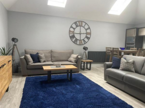 The Store, Luxury modern conversion with open plan living - Sleeps 4